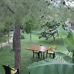 Arya Casa de hóspedes 3*