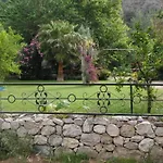 Arya Casa de hóspedes 3*